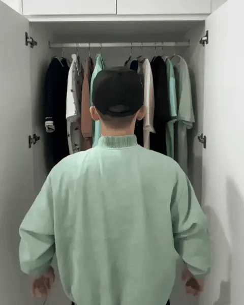 Portable Anti-Slip Folding Hanger